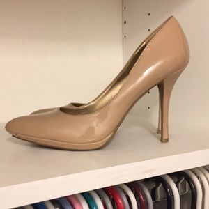 BCBG Nude Pumps